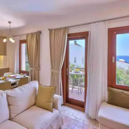 Zahna Apartment *